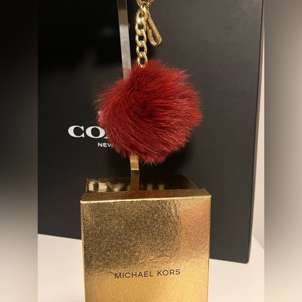 Michael Kors Real Fur Pom